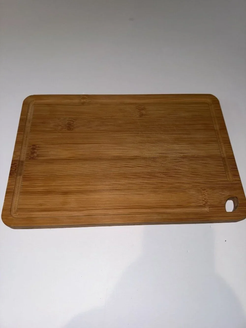 KeeCHEE Bamboo Cutting Board Medium with Juice Groove and Hanging Hole